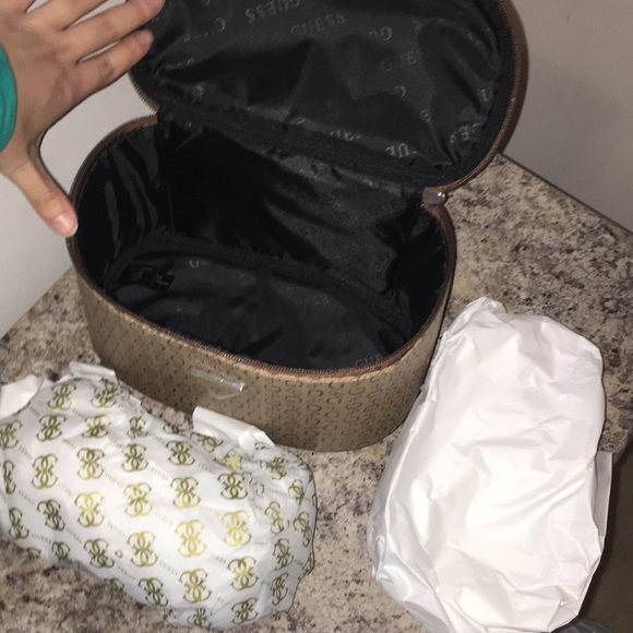 Guess Brown Signature Leather Cosmetics Bag - Picture 6 of 11